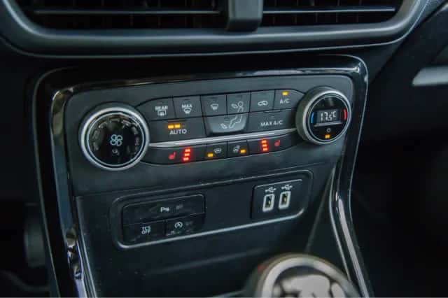 Ford EcoSport (2018) thumbnail 29