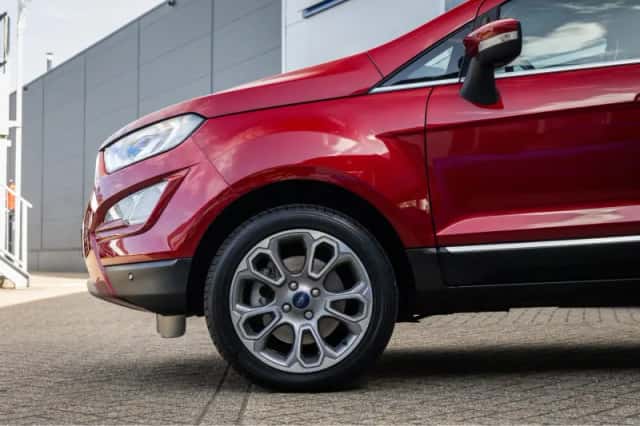 Ford EcoSport (2018) thumbnail 4