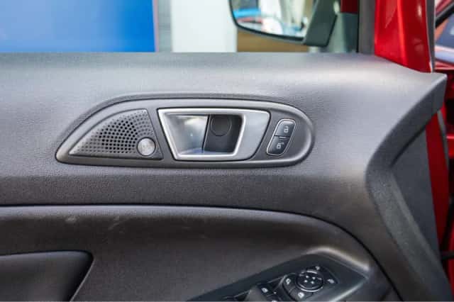 Ford EcoSport (2018) thumbnail 35