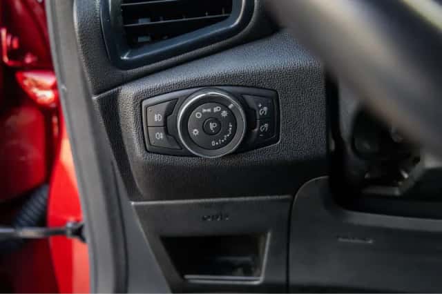 Ford EcoSport (2018) thumbnail 36