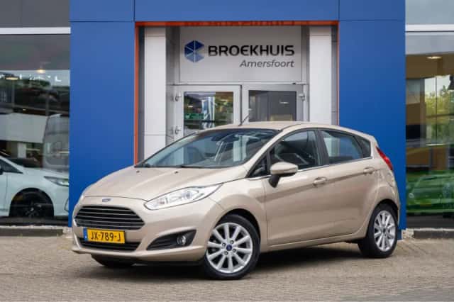 Ford Fiesta (2016) thumbnail 1