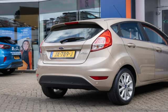 Ford Fiesta (2016) thumbnail 7