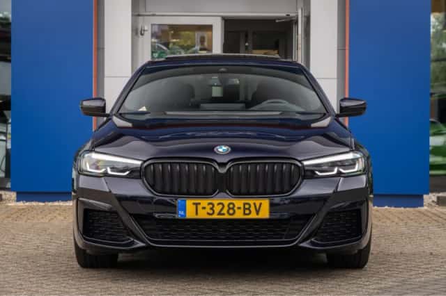 BMW 5-Serie (2023) thumbnail 3