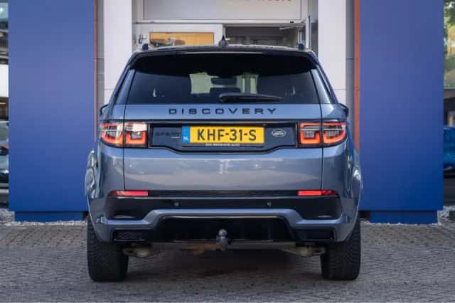 Land Rover Discovery Sport (2023) thumbnail 6