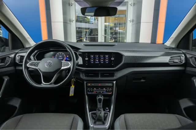 Volkswagen T-Cross (2023) thumbnail 3