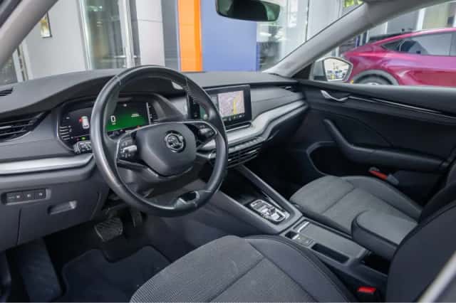 Škoda Octavia (2021) thumbnail 2