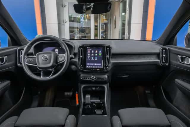 Volvo XC40 (2022) thumbnail 3