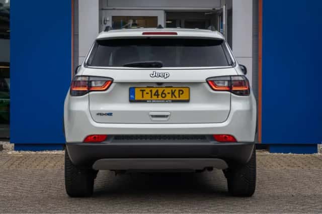 Jeep Compass (2023) thumbnail 5