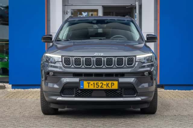 Jeep Compass (2023) thumbnail 4