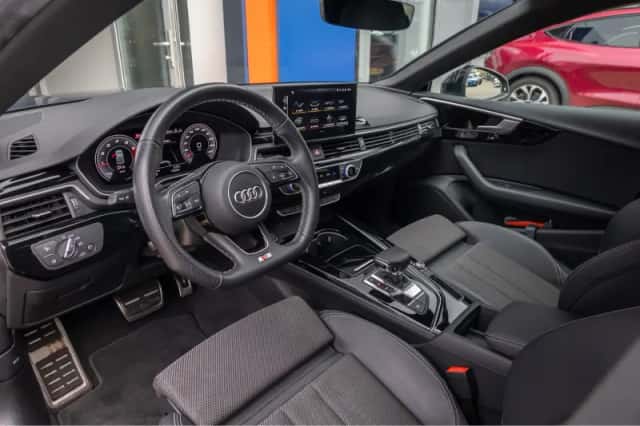 Audi A5 (2021) thumbnail 2