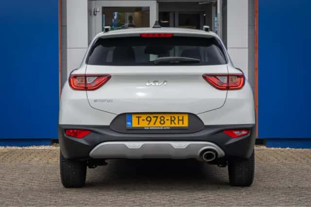Kia Stonic (2023) thumbnail 6