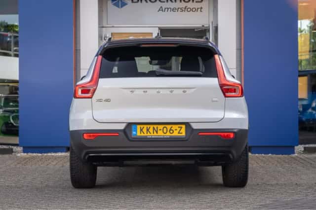 Volvo XC40 (2022) thumbnail 6