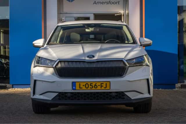 Škoda Enyaq (2021) thumbnail 3
