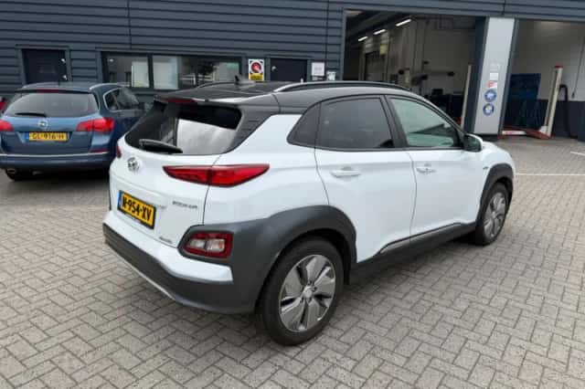 Hyundai Kona (2020) thumbnail 5