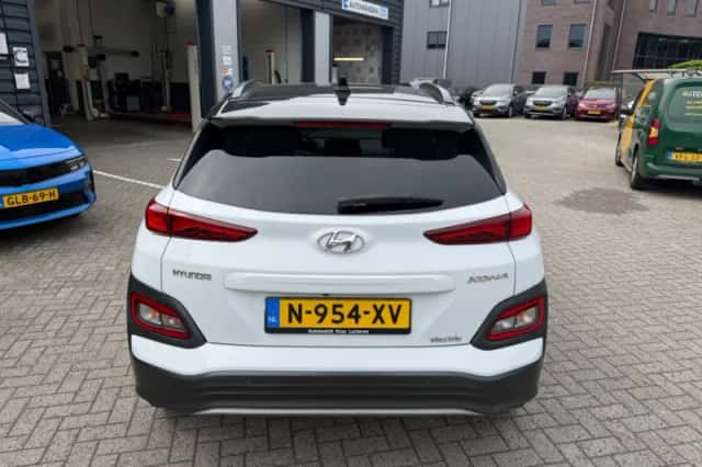 Hyundai Kona (2020) thumbnail 6