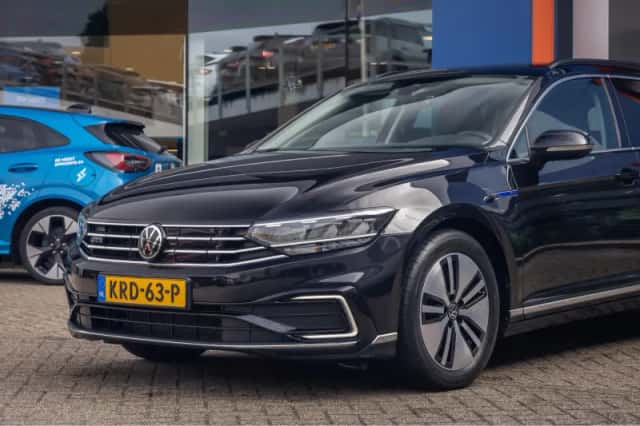 Volkswagen Passat (2022) thumbnail 6