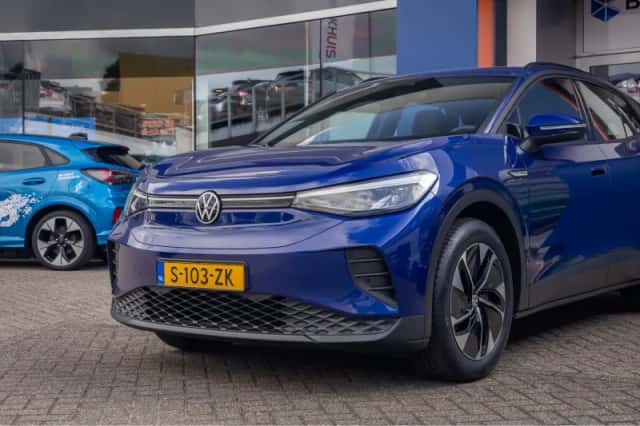 Volkswagen ID.4 (2023) thumbnail 5