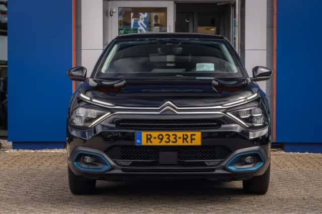 Citroën ë-C4 (2022) thumbnail 3