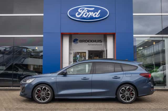 Ford Focus (2023) thumbnail 5