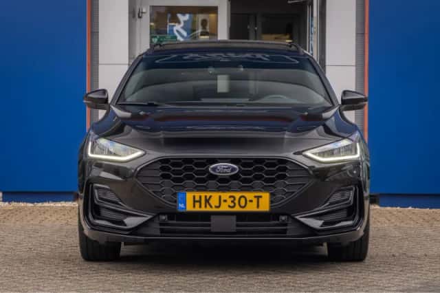 Ford Focus (2024) thumbnail 3
