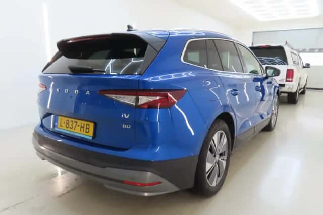 Škoda Enyaq (2021) thumbnail 3
