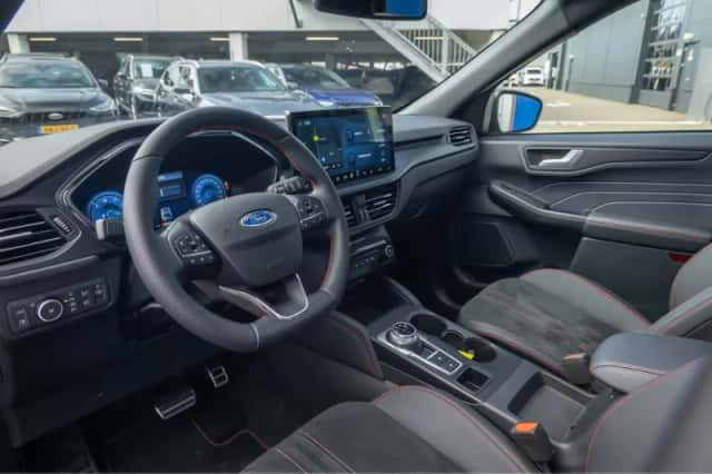 Ford Kuga (2026) thumbnail 2