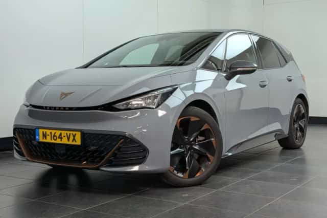 CUPRA Born (2021) thumbnail 1