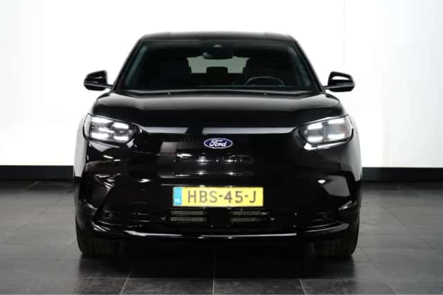 Ford Capri (2025) thumbnail 3