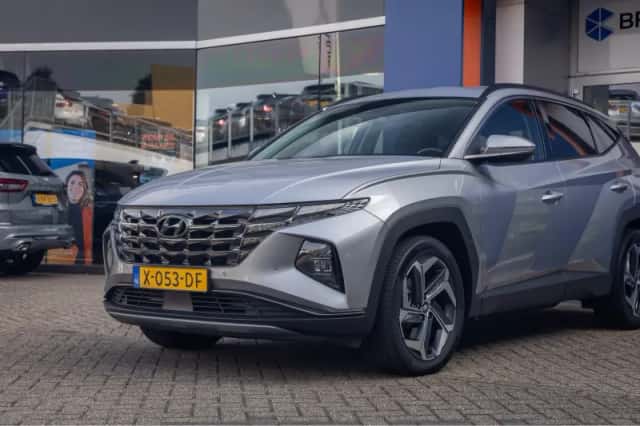 Hyundai Tucson (2023) thumbnail 3