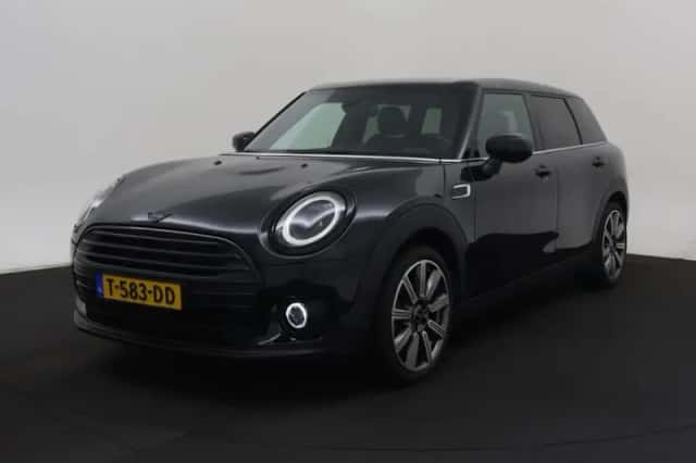 MINI Clubman (2023) thumbnail 1