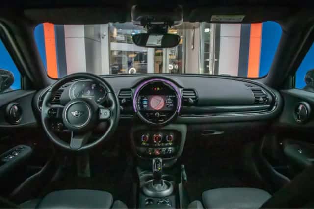MINI Clubman (2023) thumbnail 3