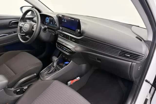 Hyundai i20 (2022) thumbnail 2