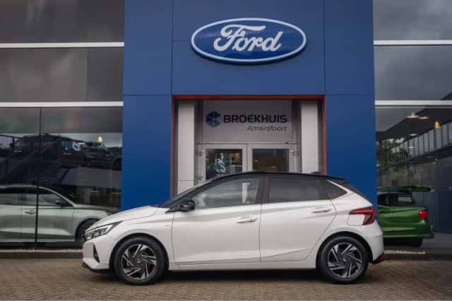 Hyundai i20 (2022) thumbnail 3