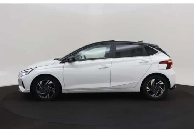 Hyundai i20 (2022) thumbnail 5