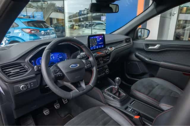 Ford Kuga (2020) thumbnail 2