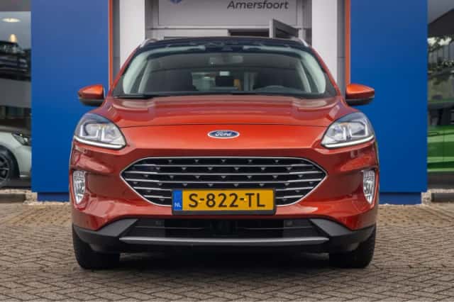 Ford Kuga (2020) thumbnail 5