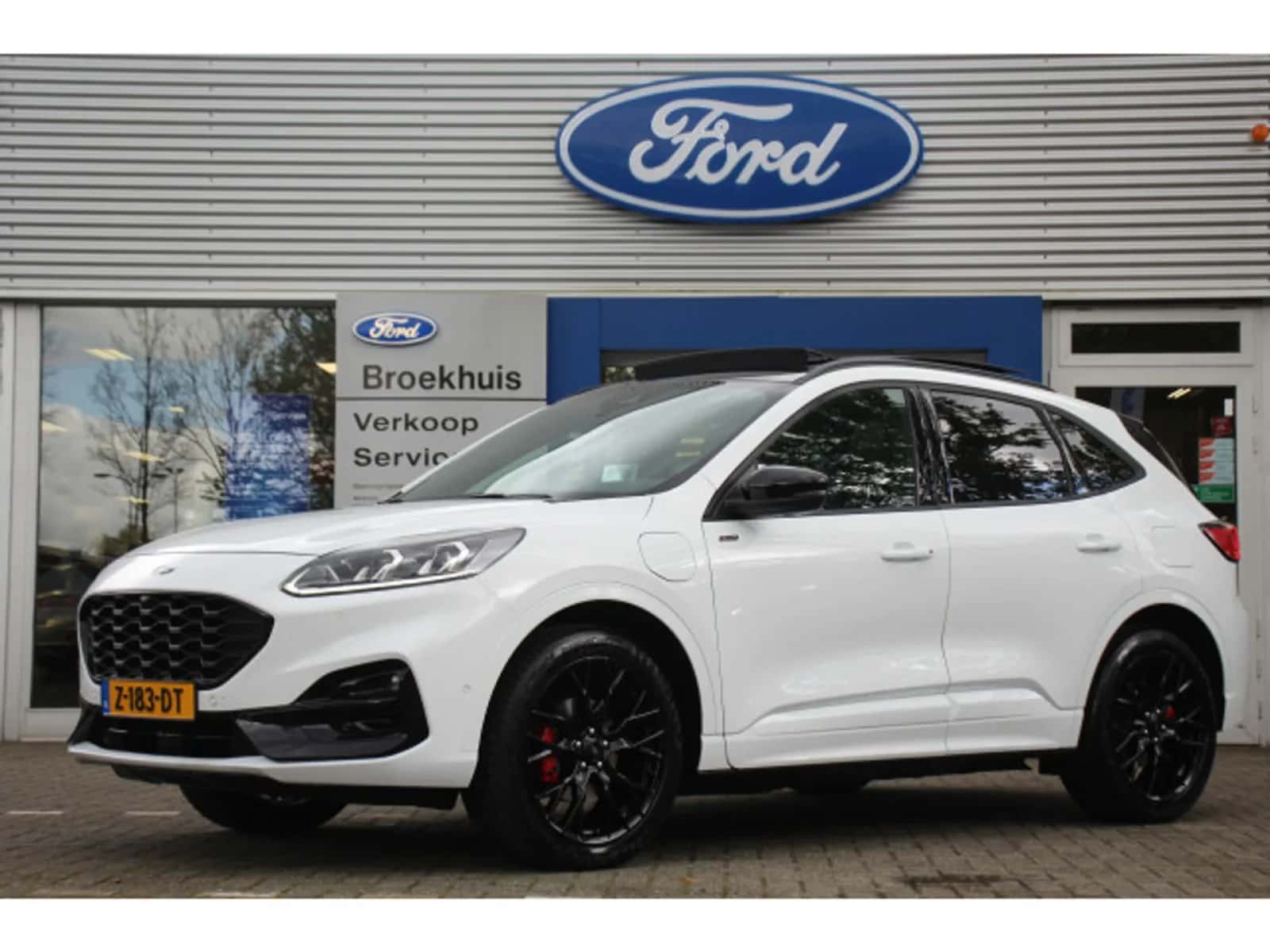 Ford Kuga (2024) — foto 1