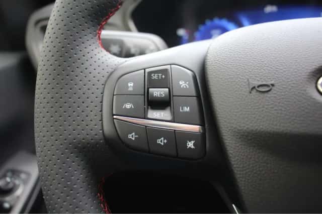 Ford Kuga (2024) thumbnail 11
