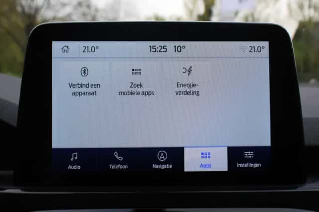 Ford Kuga (2024) thumbnail 32