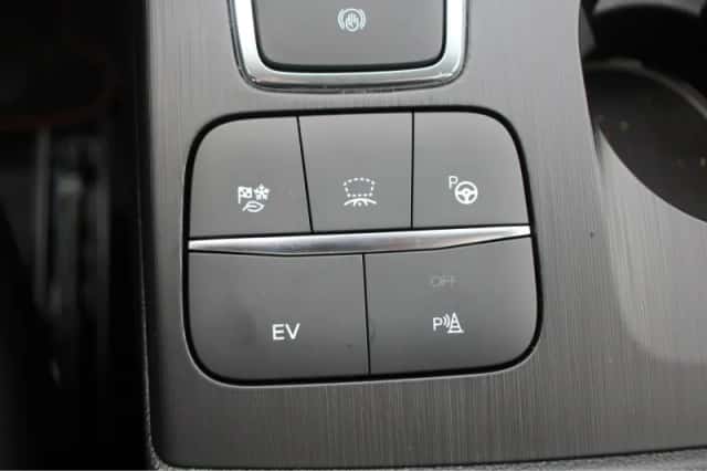 Ford Kuga (2024) thumbnail 40