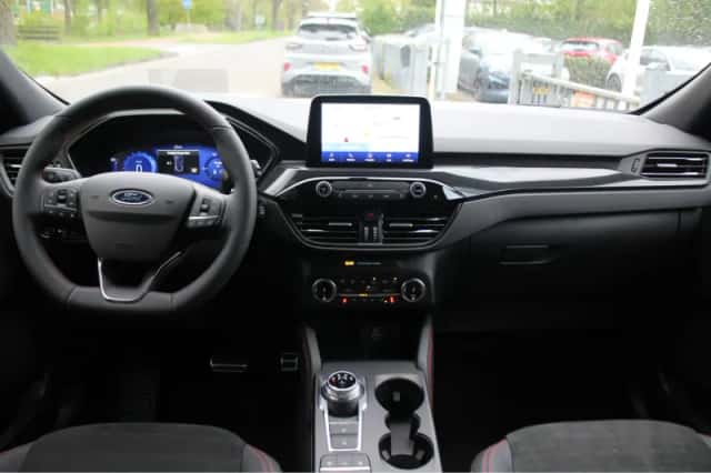 Ford Kuga (2024) thumbnail 5