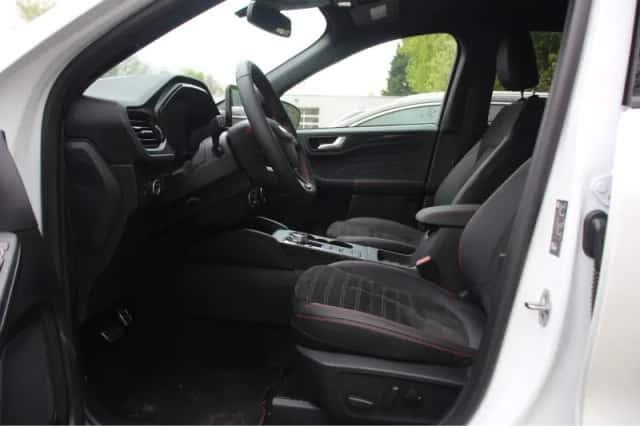 Ford Kuga (2024) thumbnail 44