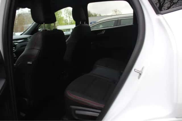 Ford Kuga (2024) thumbnail 45