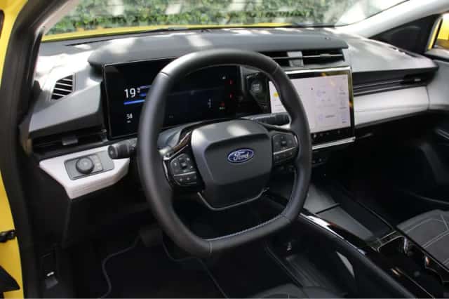 Ford Puma (2025) thumbnail 4
