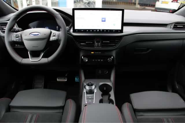 Ford Kuga (2026) thumbnail 5