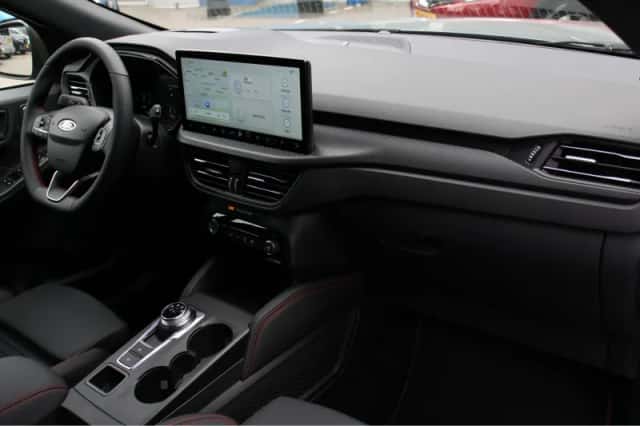 Ford Kuga (2026) thumbnail 6