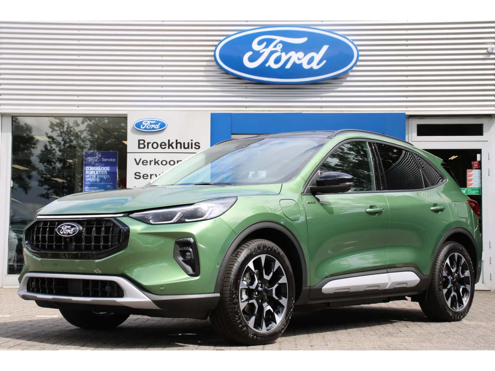 Ford Kuga (2024) — foto 1
