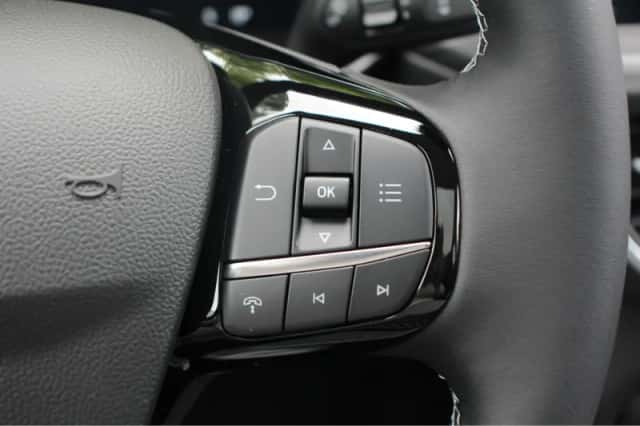 Ford Kuga (2024) thumbnail 16