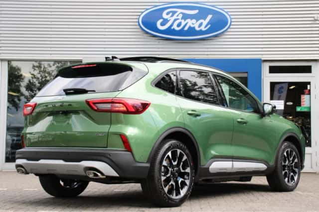 Ford Kuga (2024) thumbnail 3