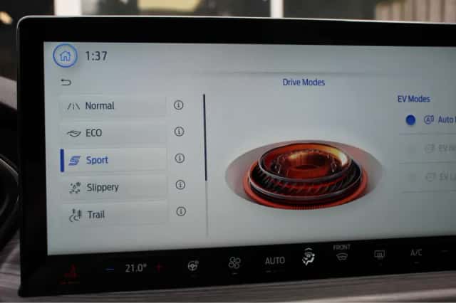 Ford Kuga (2024) thumbnail 33